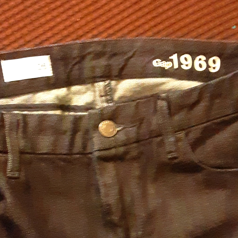 JeanNWOT Gap pencil jean skirt